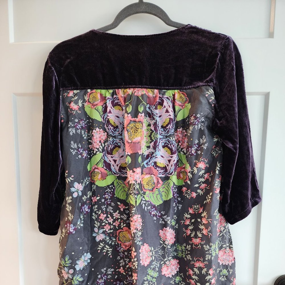 Johnny Was Plum Velvet and Floral Silk Blouse Size XS, generous fit